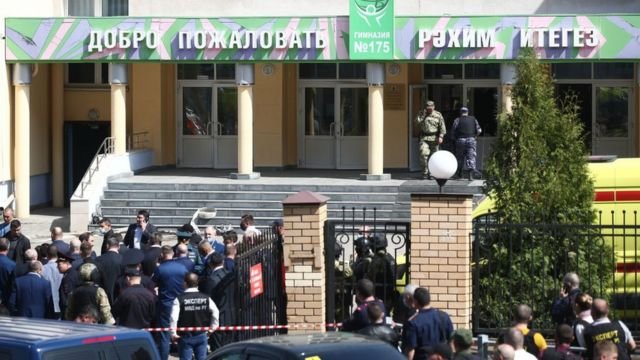 Tiroteo en un colegio de Rusia: dos adolescentes asesinaron al menos a 8 personas