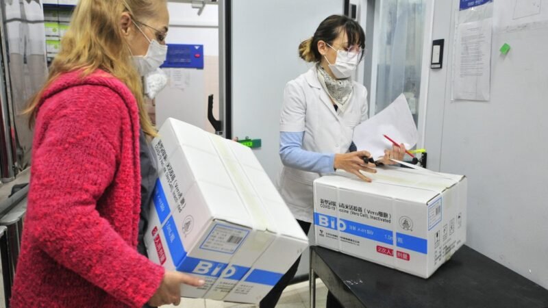 Este viernes llegaron 17.200 dosis de Sinopharm a la provincia