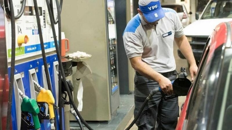 YPF AUMENTA UN 7,5% LOS PRECIOS DE LA NAFTA Y EL GASOIL