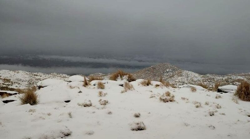 VILLA DE MERLO: LA PRIMAVERA DIJO PRESENTE CON NEVADAS