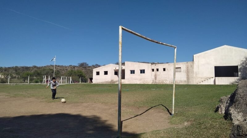 SAN MARTÍN: HACE DIEZ DÍAS QUE NO HAY CLASES EN UNA ESCUELA RURAL POR FALTA DE AGUA