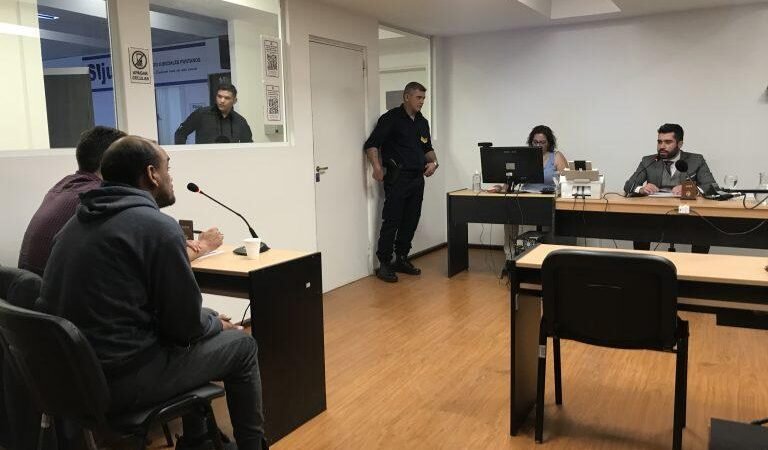 COMIENZA EL JUICIO CONTRA EL HOMBRE QUE ATACÓ A TIROS A SU EXPAREJA EN UNA ESCUELA