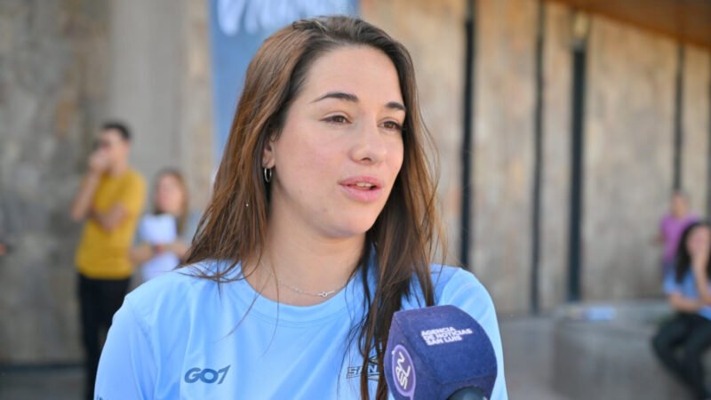 CINTIA RAMÍREZ FUE DENUNCIADA POR SALIR DE SAN LUIS A UNA REUNIÓN CON CLUBES Y TERMINAR EN UN RECITAL