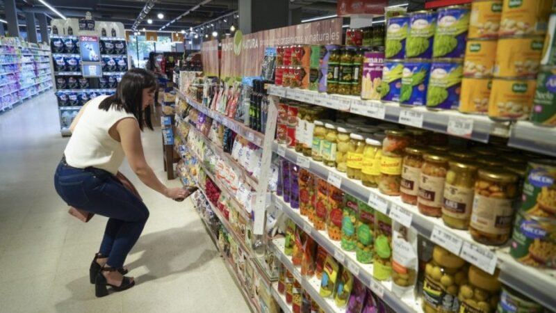 EL GOBIERNO ABRE LA IMPORTACIÓN DE ALIMENTOS PARA CONTENER LA SUBA DE PRECIOS