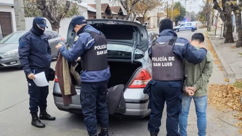 VILLA MERCEDES: DETUVIERON A UN CONDUCTOR ALCOHOLIZADO TRAS EMBESTIR A UN MÓVIL POLICIAL QUE ASISTÍA EN UN ACCIDENTE