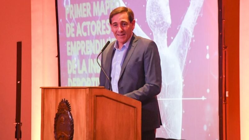 GARRO, AFUERA: EL GOBIERNO LO ECHÓ TRAS PEDIRLE A MESSI QUE SE DISCULPE POR LOS CANTOS CONTRA FRANCIA