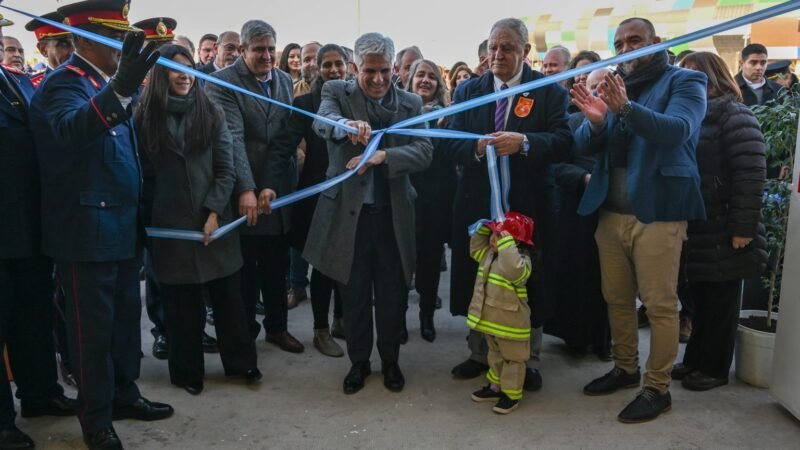 EL GOBIERNO Y EL CUARTEL ‘EL FORTÍN’ INAUGURARON EL DESTACAMENTO N°1 DE BOMBEROS