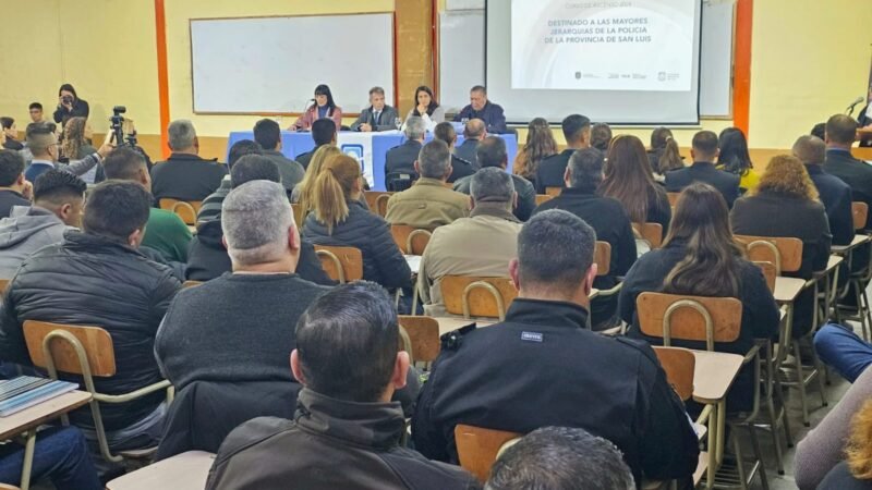 INTEGRANTES DE LA POLICÍA PROVINCIAL INICIARON ESTUDIOS EN LA UNSL