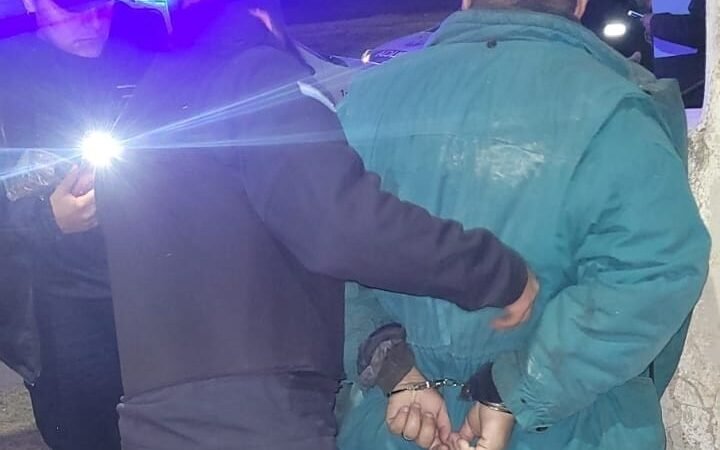 LA POLICÍA DEMORÓ A CUATRO HOMBRES POR AMENAZAS