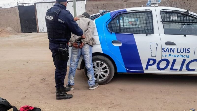 UN HOMBRE ROBÓ EN UNA CASA Y FUE DEMORADO POR LA POLICÍA