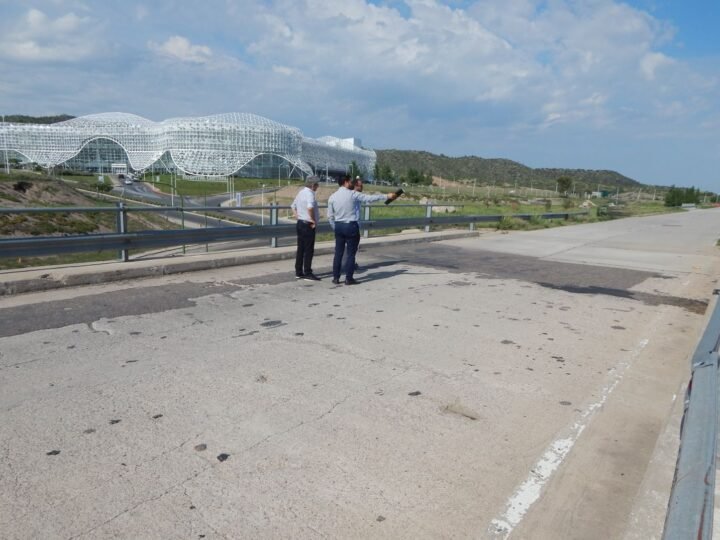 FIRMARON EL CONTRATO DE OBRA PARA REPARAR EL PUENTE FRENTE AL HOSPITAL ‘RAMÓN CARRILLO’