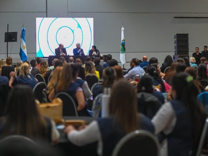 CON PRESENCIA DEL GOBERNADOR, ABRIÓ EL PRIMER CONGRESO PROVINCIAL DE LA PRIMERA INFANCIA