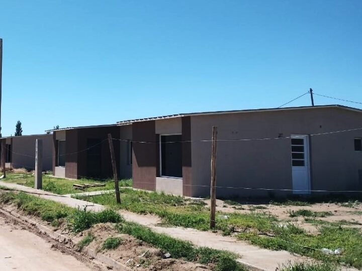 AVANZAN LAS OBRAS EN LAS VIVIENDAS QUE SE ESTÁN CONSTRUYENDO EN VILLA MERCEDES