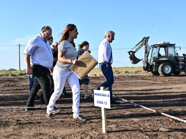 POGGI: “ESTAMOS CONVENCIDOS QUE EL ACCESO A LA VIVIENDA ES UNA POLÍTICA DE ESTADO”