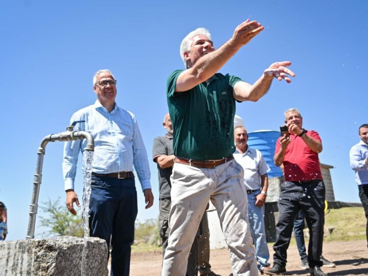 COMENZÓ UNA NUEVA ÉPOCA: EL GOBERNADOR INAUGURÓ EL TRONCAL SUR DEL ACUEDUCTO SAN MARTÍN