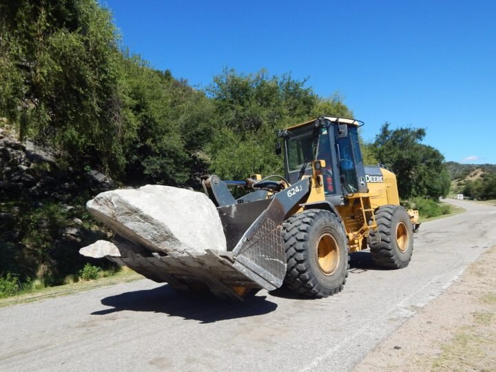 VIALIDAD PROVINCIAL TRABAJA PARA RECUPERAR EL PASO ENTRE NOGOLÍ Y RÍO GRANDE