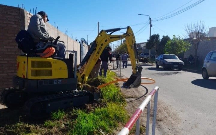 LA OBRA DE GAS NATURAL SE EXTIENDE POR EL BARRIO SERRANÍAS PUNTANAS