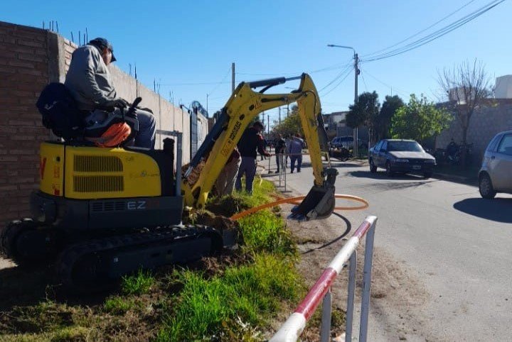 LA OBRA DE GAS NATURAL SE EXTIENDE POR EL BARRIO SERRANÍAS PUNTANAS