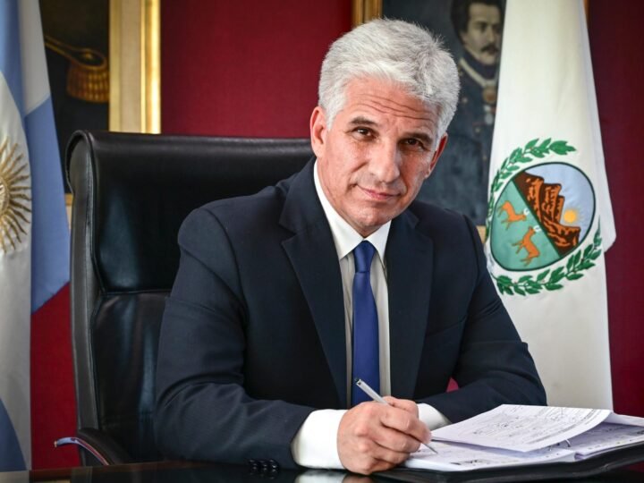 EL GOBERNADOR PRESENTÓ UN PROYECTO DE LEY CONTRA LA MORA JUDICIAL