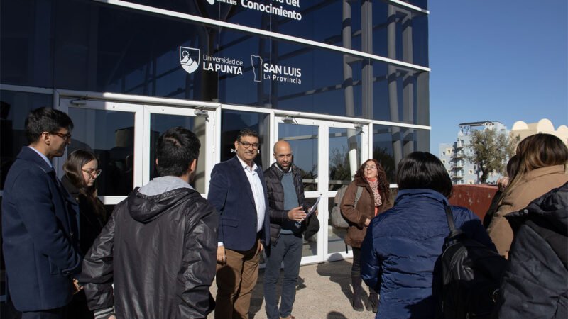 EL PARQUE DE LA INDUSTRIA DEL CONOCIMIENTO RECIBIÓ A FUTUROS JÓVENES LÍDERES DEL PAÍS