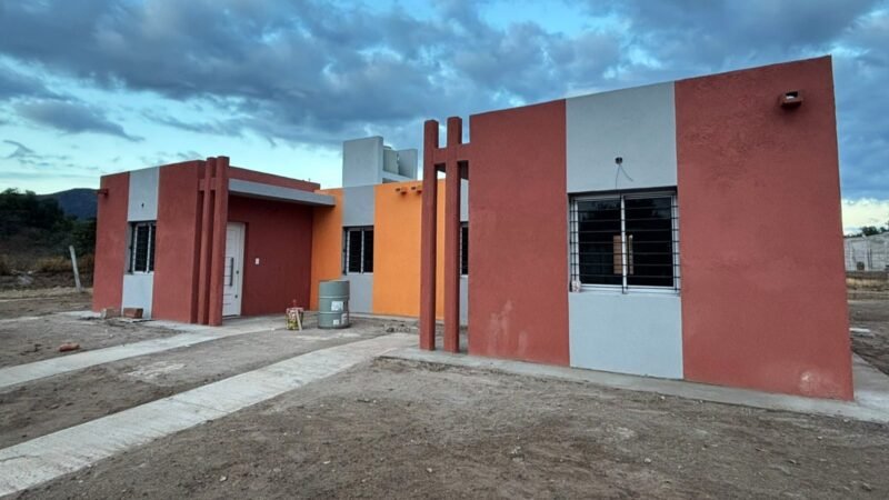 EN LUJÁN, POTRERILLO Y VILLA LARCA LA POLÍTICA HABITACIONAL PROGRESA CON FIRMEZA