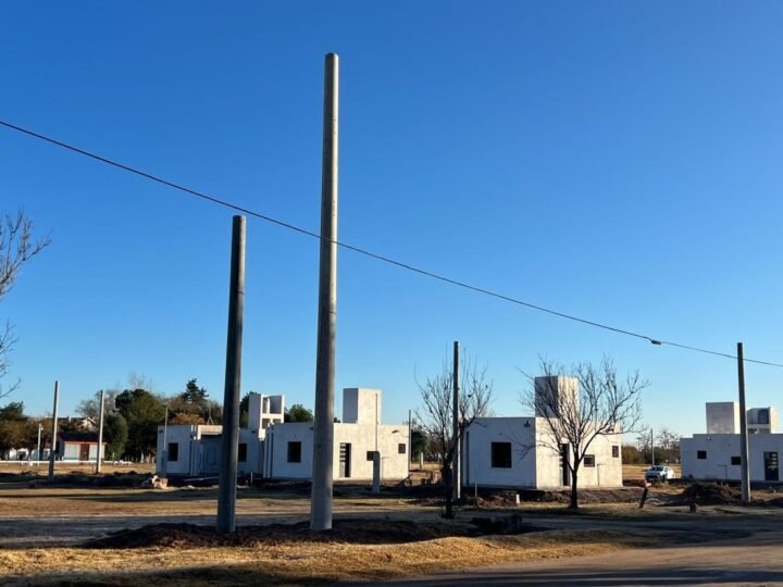 LA OBRA DE ENERGÍA ELÉCTRICA EN CONCARÁN SUPERA EL 80% DE AVANCE