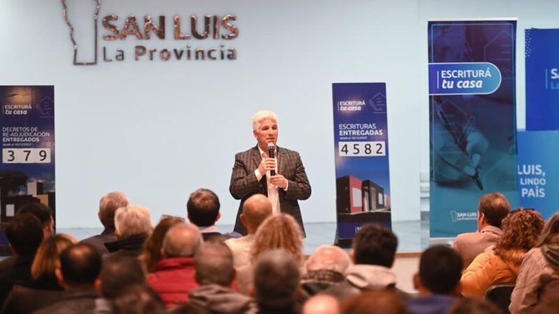 MÁS SANLUISEÑOS CUMPLEN EL ANHELO DE ASEGURAR LEGALMENTE SUS VIVIENDAS