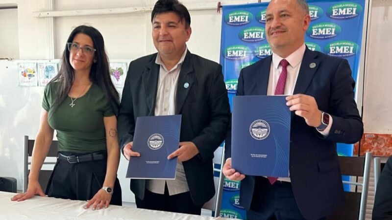 LA UNVIME Y EMEI FIRMARON UN CONVENIO PARA FORTALECER LA EDUCACIÓN