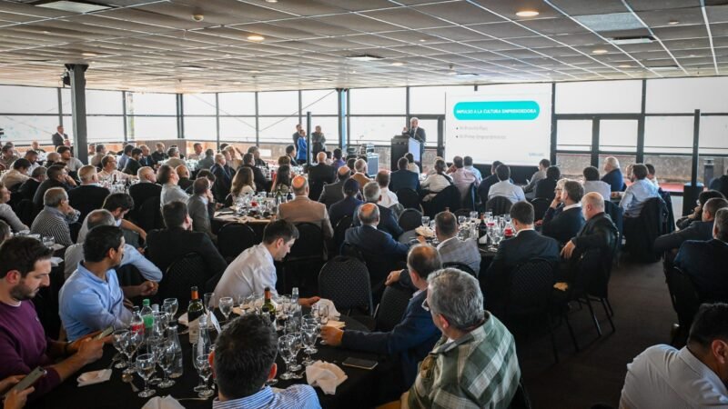 EL GOBERNADOR CELEBRÓ EL DÍA DE LA INDUSTRIA CON MÁS DE 300 EMPRESAS SANLUISEÑAS 