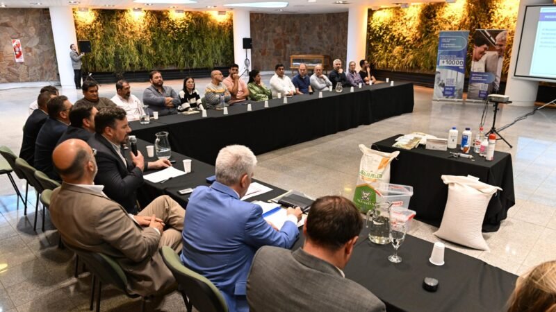 LE PRESENTARON AL GOBERNADOR UN PROGRAMA DE PROMOCIÓN A LA RURALIDAD