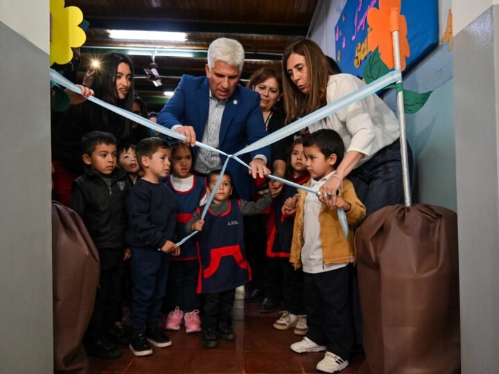 POGGI INAUGURÓ LA SALA DE 3 AÑOS EN LA ESCUELA N°77 ‘MAESTROS PUNTANOS’