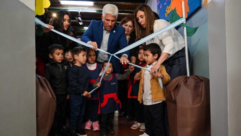 POGGI INAUGURÓ LA SALA DE 3 AÑOS EN LA ESCUELA N°77 ‘MAESTROS PUNTANOS’