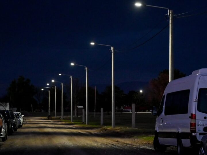 CONCARÁN: INAUGURARON LA OBRA DE PROVISIÓN DE ENERGÍA ELÉCTRICA EN EL BARRIO ESTACIÓN DE FERROCARRIL
