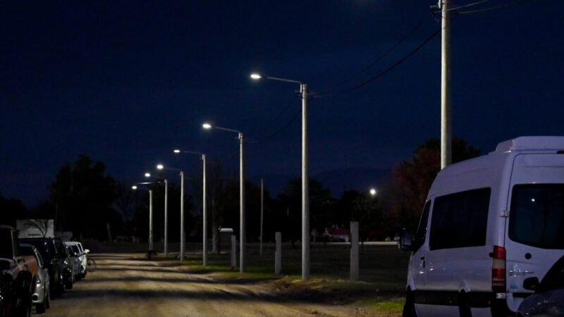 CONCARÁN: INAUGURARON LA OBRA DE PROVISIÓN DE ENERGÍA ELÉCTRICA EN EL BARRIO ESTACIÓN DE FERROCARRIL