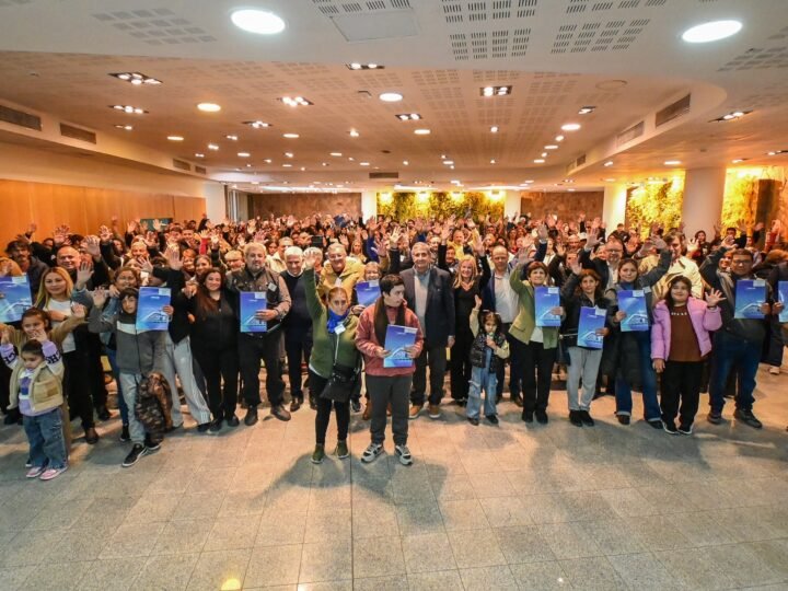 EL GOBIERNO GARANTIZÓ LA SEGURIDAD JURÍDICA A MÁS FAMILIAS SANLUISEÑAS