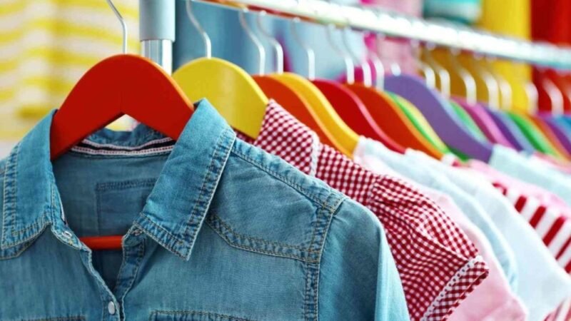 EL GOBIERNO Y EL BANCO NACIÓN OFRECEN TRES DÍAS CON DESCUENTOS DEL 50% EN INDUMENTARIA