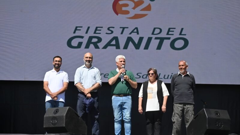 EL GOBERNADOR PARTICIPÓ DE LA 32° EDICIÓN DE LA FIESTA DEL GRANITO, UN HOMENAJE A LA CULTURA LOCAL