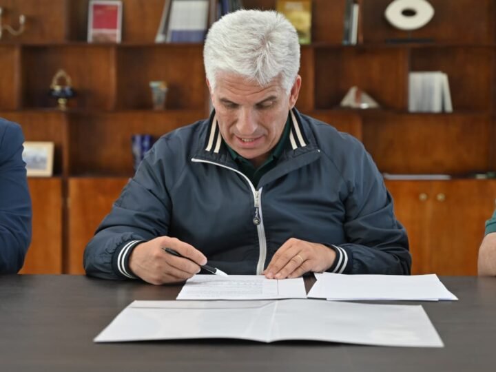 POGGI FIRMÓ EL DECRETO PARA LA COMPRA DE MATERIALES DE 400 VIVIENDAS DE AUTOCONSTRUCCIÓN ASISTIDA