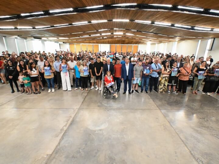 SAN LUIS CIERRA EL AÑO CON MÁS DE 6.000 ESCRITURAS ENTREGADAS EN LA SEGUNDA GESTIÓN DE POGGI