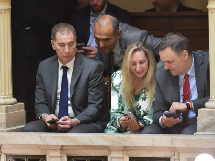 LA MESA POLÍTICA REACTIVA LAS REUNIONES PARA DEFINIR LA ESTRATEGIA LEGISLATIVA POR LA REFORMA LABORAL