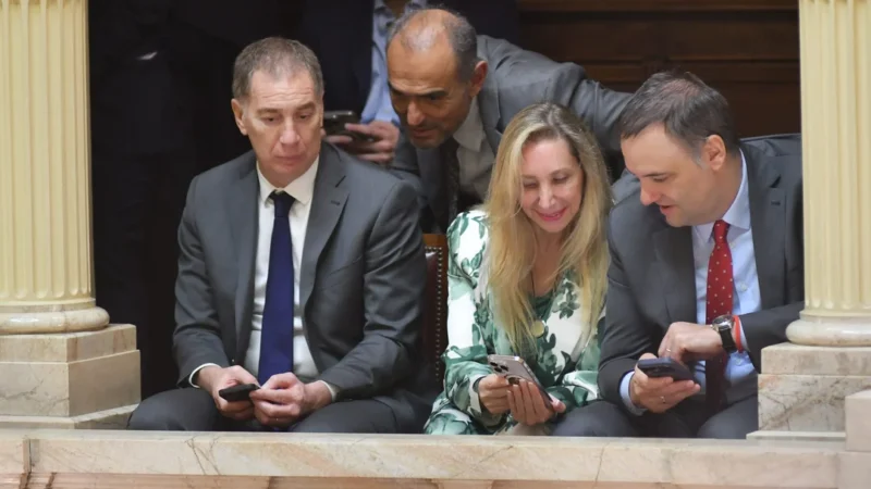 LA MESA POLÍTICA REACTIVA LAS REUNIONES PARA DEFINIR LA ESTRATEGIA LEGISLATIVA POR LA REFORMA LABORAL