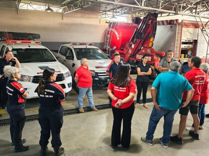 AVANZAN EN EL FORTALECIMIENTO DE LOS CUARTELES DE VILLA DE MERLO Y PAPAGAYOS