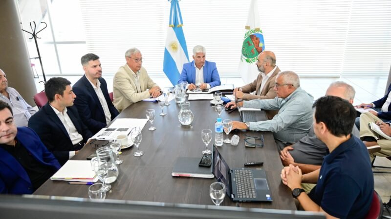 CON EL GOBERNADOR A LA CABEZA, TRABAJAN PARA FINALIZAR LA FORMULACIÓN DEL PLAN MAESTRO DEL AGUA