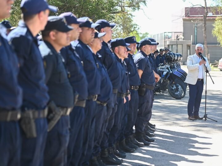 “EN 2023, CUANDO ASUMIMOS, HABÍA 3 CAMIONETAS PARA LA MOVILIDAD RURAL Y AHORA VAMOS A TENER 19”
