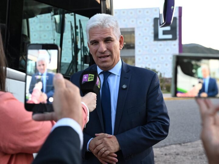 “BIENVENIDOS A CLASES, VAMOS A ACOMPAÑAR Y A ESTAR CERCA DE LOS CHICOS, PADRES Y DE TODA LA COMUNIDAD EDUCATIVA”