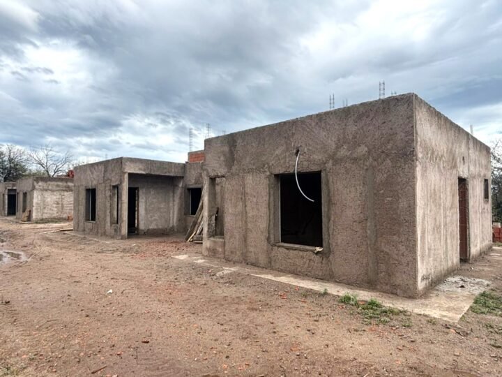 LOS HOGARES DE ‘TENEMOS FUTURO’ PROGRESAN EN QUINES Y RENCA
