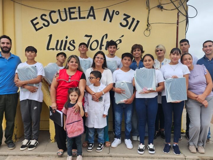 LOS KITS ESCOLARES LLEGARON A PARAJES DEL DEPARTAMENTO PUEYRREDÓN