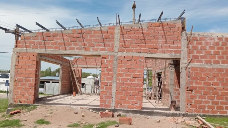 LA OBRA DEL HOSPITAL DE UNIÓN AVANZA EN SU ETAPA DE MAMPOSTERÍA, INSTALACIONES Y CUBIERTA
