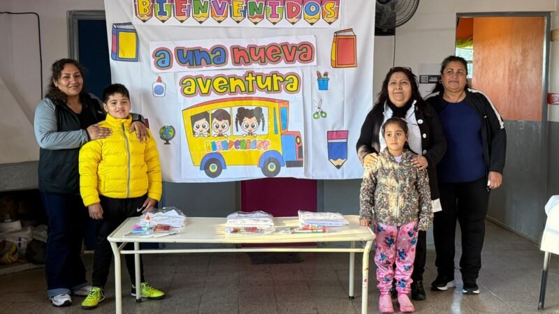 EL GOBIERNO DE SAN LUIS ENTREGÓ KITS ESCOLARES EN ESCUELAS RURALES DEL DEPARTAMENTO PUEYRREDÓN