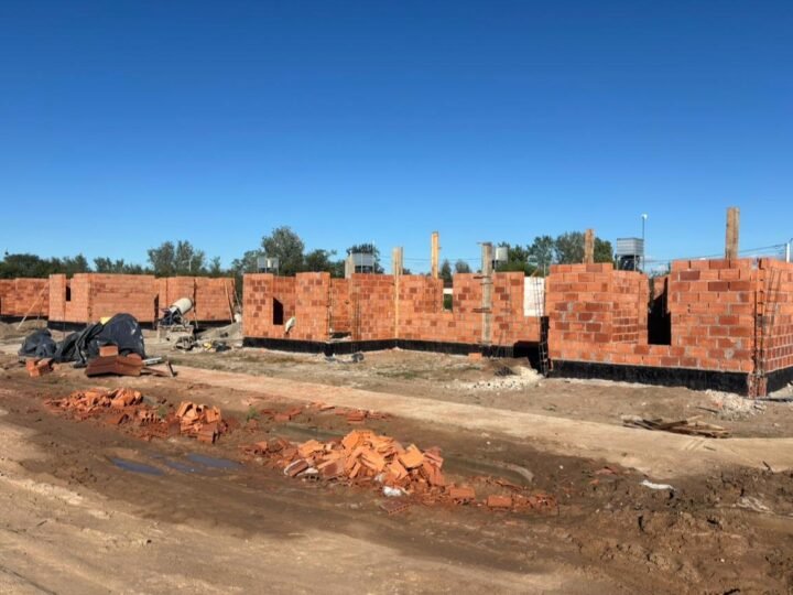 LOS NUEVOS HOGARES DE TILISARAO, NASCHEL Y SAN PABLO PRESENTAN IMPORTANTES AVANCES